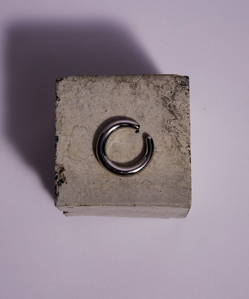 JUNRED（ジュンレッド）の「ital. from JUNRed / arch ring（リング・メンズ・シルバー・L/S）」の2枚目の写真