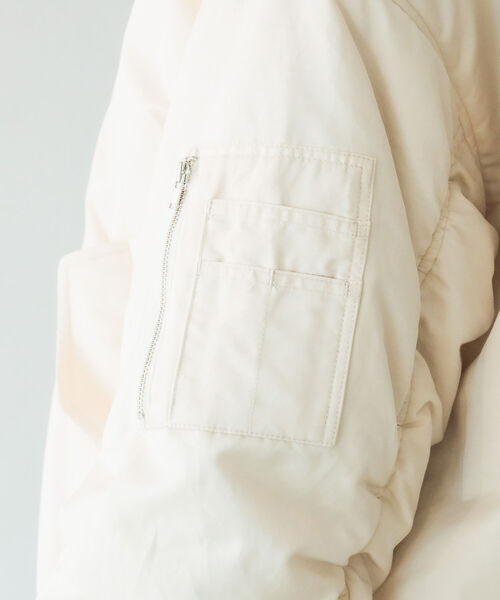 B:MING by BEAMS(ビーミングバイビームス)の「B:MING by BEAMS / 中綿 MA-1 22AW(MA-1・レディース・アイボリー系/オリーブ/ブラック・SMALL/MEDIUM)」の10枚目の写真