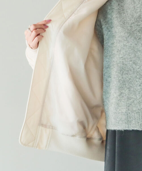 B:MING by BEAMS(ビーミングバイビームス)の「B:MING by BEAMS / 中綿 MA-1 22AW(MA-1・レディース・アイボリー系/オリーブ/ブラック・SMALL/MEDIUM)」の18枚目の写真