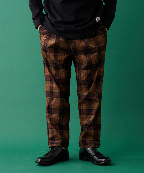 JOURNAL STANDARD relume（ジャーナルスタンダード　レリューム）の「TECH CORDS OVAL FIT パンツ（その他パンツ・メンズ・チャコールグレー/ネイビー/カーキ/ブラウン系その他/ベージュ系その他・SMALL/MEDIUM/LARGE）」の3枚目の写真