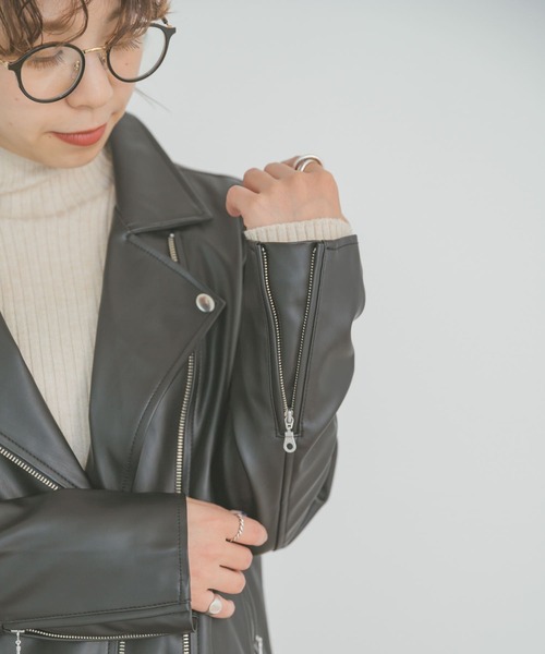 ITEMS URBANRESEARCH（アイテムズ アーバンリサーチ）の「フェイクレザーダブルライダースジャケット（ライダースジャケット・レディース・ブラック/ライトブラウン・MEDIUM/SMALL）」の21枚目の写真