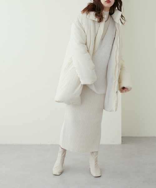 natural couture(ナチュラルクチュール)の「大人ナチュ/リブニットワンピース×フェザーベストセット(ワンピース・レディース・オフホワイト/グレイッシュベージュ/ブラック/ブラウン・FREE)」の2枚目の写真