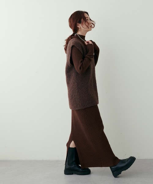 natural couture(ナチュラルクチュール)の「大人ナチュ/リブニットワンピース×フェザーベストセット(ワンピース・レディース・オフホワイト/グレイッシュベージュ/ブラック/ブラウン・FREE)」の13枚目の写真