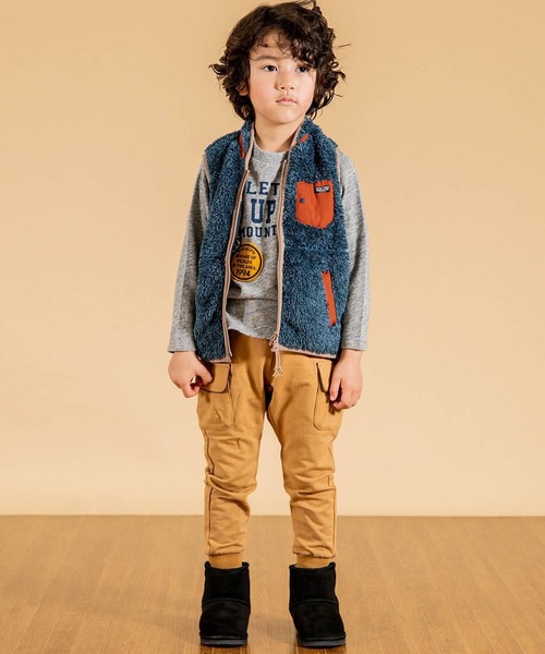 F.O.KIDS(エフオーキッズ)の「F.O.KIDS/エフオーキッズ リバーシブルベスト(ベスト・キッズ・ベージュ/オリーブ/グレー/ネイビー・130/140)」の4枚目の写真