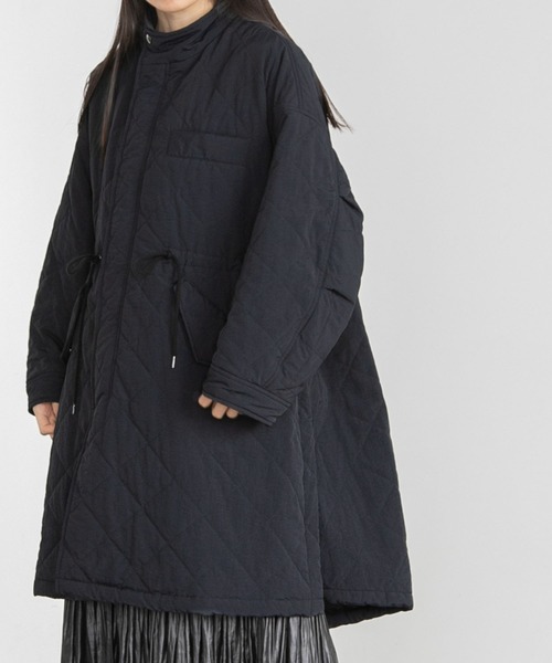 yuw（ユウ）の「キルティングモッズコート　170773（ミリタリージャケット・レディース・ブラック/グリーン・FREE）」の2枚目の写真