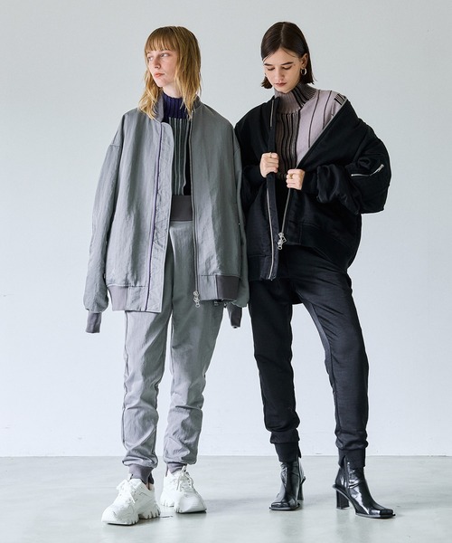 casane(カサネ)の「ハイウエストパラシュートパンツ(その他パンツ・レディース・グレー/ブラック・1/2)」の22枚目の写真