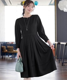 キーネックフレアワンピース