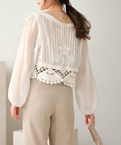 Bab（バブ）の「モチーフデザインブラウス（シャツ/ブラウス・レディース・オフホワイト/ベージュ・M）」の6枚目の写真