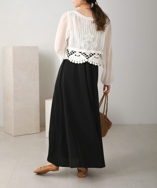 Bab（バブ）の「モチーフデザインブラウス（シャツ/ブラウス・レディース・オフホワイト/ベージュ・M）」の17枚目の写真