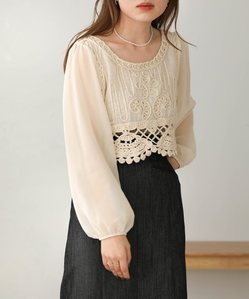 Bab（バブ）の「モチーフデザインブラウス（シャツ/ブラウス・レディース・オフホワイト/ベージュ・M）」の22枚目の写真