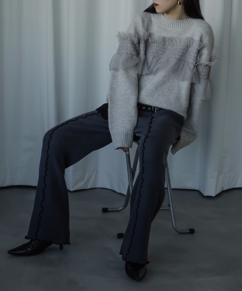 Ezick（エジック）の「Mellow flare leg ニットパンツ（その他パンツ・レディース・ブラック/グレー・FREE）」の4枚目の写真