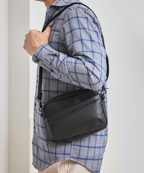 UNION STATION（ユニオンステーション）の「シンセティックレザー型押しミニショルダーバッグ / カメラバッグ（ショルダーバッグ・メンズ・ブラック系その他/ブラック・FREE）」の9枚目の写真