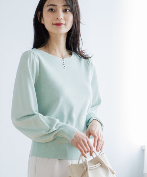 index（インデックス）の「◆フェイクパールニット【洗濯機洗い可】（ニット/セーター・レディース・ライトグレー/ネイビー/オフホワイト/ライトパープル/グリーン系・40/38/42/36）」の3枚目の写真