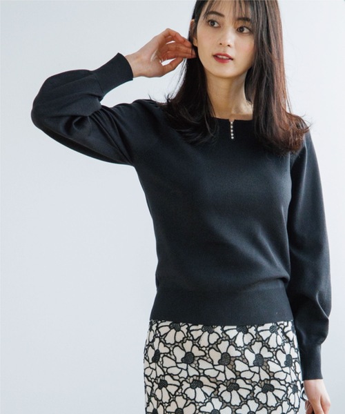 index（インデックス）の「◆フェイクパールニット【洗濯機洗い可】（ニット/セーター・レディース・ライトグレー/ネイビー/オフホワイト/ライトパープル/グリーン系・40/38/42/36）」の4枚目の写真