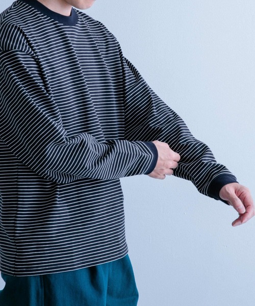 ITEMS URBANRESEARCH(アイテムズ アーバンリサーチ)の「リンガーボーダー ロングスリーブTシャツ(Tシャツ/カットソー・メンズ・ブラック/ネイビー/ブルー・MEDIUM/LARGE)」の14枚目の写真