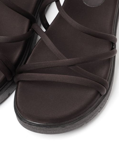 mysty woman（ミスティウーマン）の「ナロースポサン 188708（サンダル・レディース・ブラック/グレイッシュベージュ/ダークブラウン・MEDIUM/LARGE）」の7枚目の写真