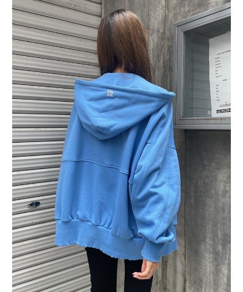 ENVYM（アンビー）の「Eロゴジップパーカー（パーカー・レディース・ブラック/ブルー/ベージュ/ホワイト・FREE）」の14枚目の写真