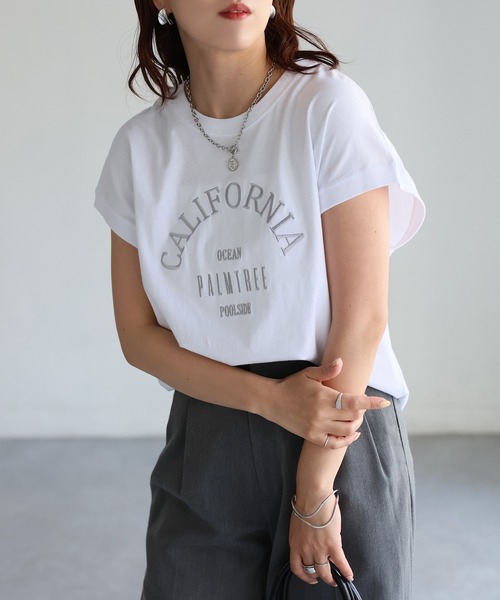 Riberry（リベリー）の「ロゴ刺繍フレンチTシャツ（Tシャツ/カットソー・レディース・チャコールグレー/ホワイト×グリーン/ホワイト×ブルー/ホワイト×グレー/ホワイト×ブラック/ホワイト×イエロー/ホワイト×ピンク・FREE）」の17枚目の写真