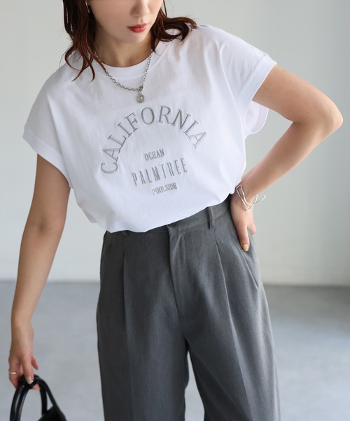 Riberry（リベリー）の「ロゴ刺繍フレンチTシャツ（Tシャツ/カットソー・レディース・チャコールグレー/ホワイト×グリーン/ホワイト×ブルー/ホワイト×グレー/ホワイト×ブラック/ホワイト×イエロー/ホワイト×ピンク・FREE）」の19枚目の写真