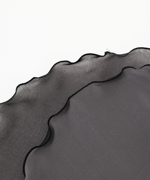 BRILLA per il gusto（ブリッラペルイルグースト）の「Brilla per il gusto / シルク ソリッド シフォン チーフ（ポケットチーフ・メンズ・シルバー/ブラック/ネイビー・ONE SIZE）」の5枚目の写真