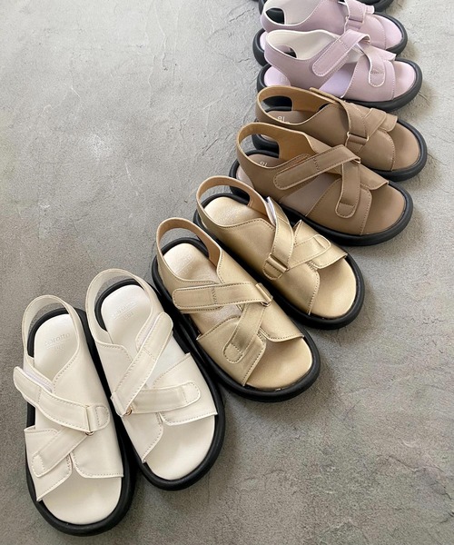 SOROTTO（ソロット）の「ふわふわインソールのフラットサンダル（サンダル・キッズ・ライトブラウン/ブラック/ゴールド/パープル/ホワイト・16.0cm/17.0cm/18.0cm/19.0cm/20.0cm/21.0cm/22.0cm）」の9枚目の写真