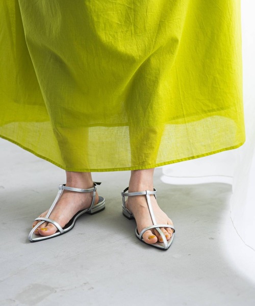 bohmal（ボマール）の「ポインテッドトゥTストラップサンダル（サンダル・レディース・ブラック/シルバー/イエロー・23.0cm/23.5cm/24.0cm/24.5cm）」の13枚目の写真