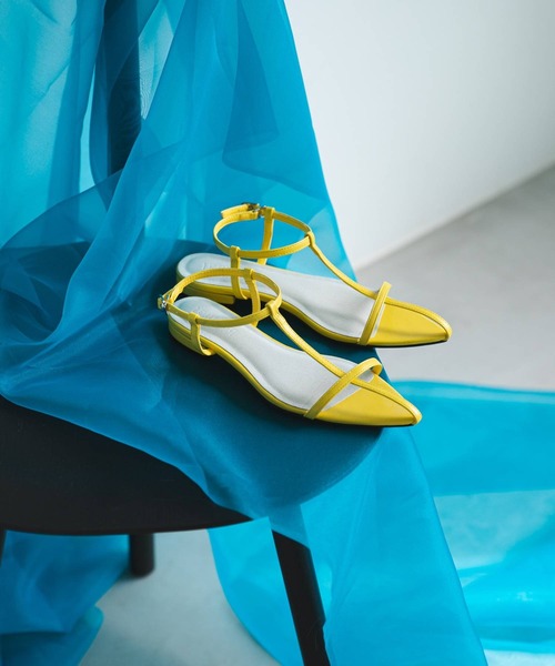 bohmal（ボマール）の「ポインテッドトゥTストラップサンダル（サンダル・レディース・ブラック/シルバー/イエロー・23.0cm/23.5cm/24.0cm/24.5cm）」の15枚目の写真