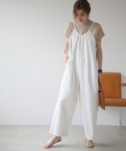 frames RAY CASSIN（フレームスレイカズン）の「WEB限定 コットンリネンバックリボンオールインワン（つなぎ/オールインワン・レディース・ネイビー/オフホワイト/スミクロ・FREE）」の5枚目の写真
