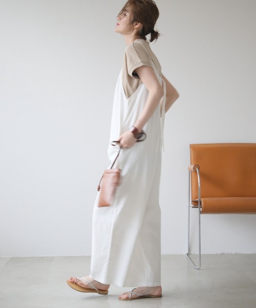 frames RAY CASSIN（フレームスレイカズン）の「WEB限定 コットンリネンバックリボンオールインワン（つなぎ/オールインワン・レディース・ネイビー/オフホワイト/スミクロ・FREE）」の6枚目の写真
