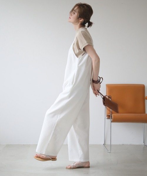 frames RAY CASSIN（フレームスレイカズン）の「WEB限定 コットンリネンバックリボンオールインワン（つなぎ/オールインワン・レディース・ネイビー/オフホワイト/スミクロ・FREE）」の7枚目の写真