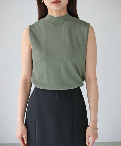 cheriella(シェリエラ)の「【cheriella】WEB限定ノースリーブプルオーバーニット(ニット/セーター・レディース・オフホワイト/ブルー/ブラック/カーキ・M)」の16枚目の写真