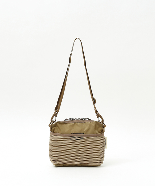 WILDERNESS EXPERIENCE(ウィルダネスエクスペリエンス)の「【WILDERNESS EXPERIENCE/ウィルダネスエクスペリエンス】SACOSH S/サコッシュ/ユニセックス(ショルダーバッグ・メンズ・ブラック/ネイビー/その他/ダークベージュ・フリー)」の3枚目の写真