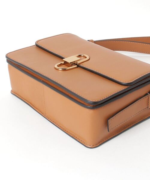 FOSSIL(フォッシル)の「AVONDALE CROSSBODY ZB1860216(メッセンジャーバッグ・レディース・ブラウン・FREE)」の7枚目の写真