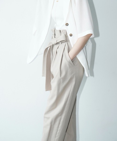 CLANE(クラネ)の「BELT TUCK TAPERED PANTS(その他パンツ・レディース・ブラック/ベージュ・0/1/2)」の22枚目の写真