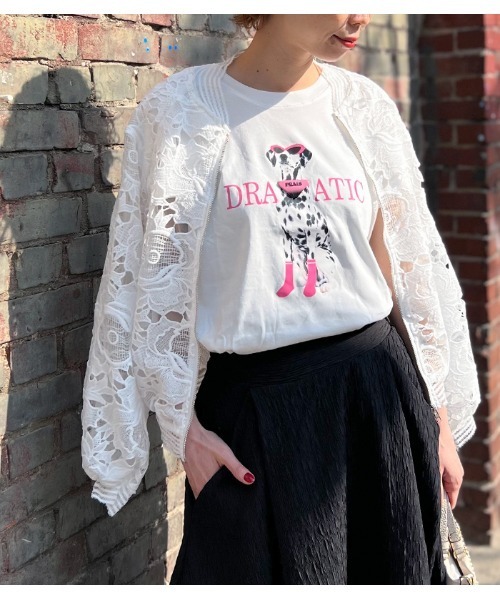 Desert Rose(デザートローズ)の「【DESERT ROSE/デザートローズ】ボタニカルレースジップアップブルゾン(ブルゾン・レディース・ブラック/ホワイト・FREE)」の2枚目の写真