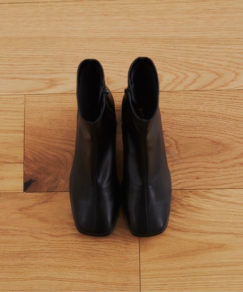 ANGIE（アンジー）の「スクエアトゥストレッチブーツ（ブーツ・レディース・アイボリー/ブラック・MEDIUM/LARGE/X-LARGE）」の8枚目の写真