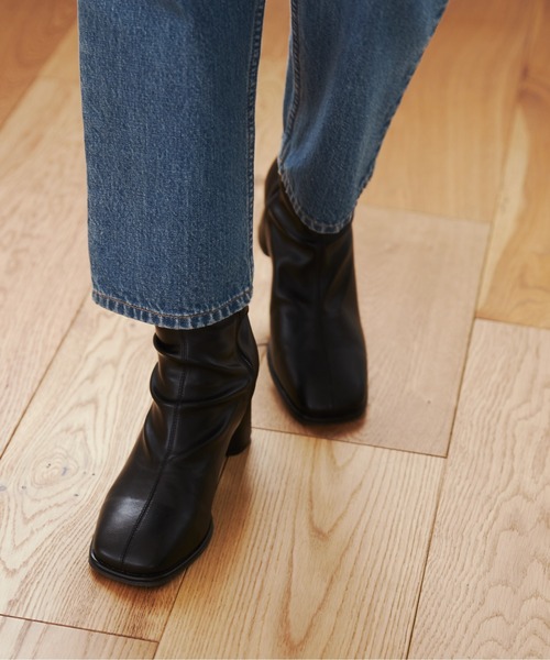 ANGIE（アンジー）の「スクエアトゥストレッチブーツ（ブーツ・レディース・アイボリー/ブラック・MEDIUM/LARGE/X-LARGE）」の18枚目の写真