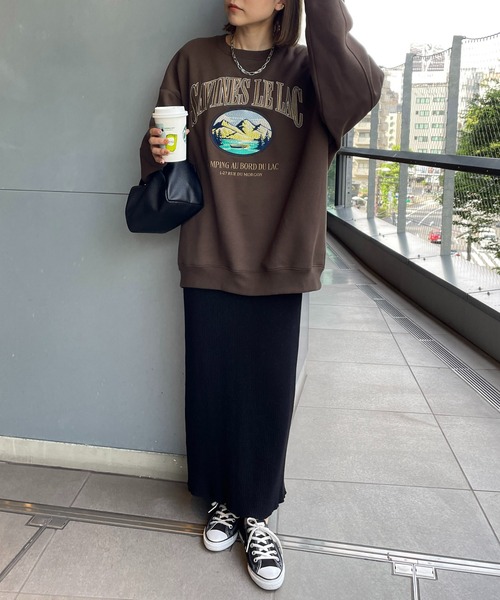 DISCOAT(ディスコート)の「【WEB限定】スーベニアマウンテン刺繍スウェット《ユニセックス》(スウェット・レディース・ブラック/ライトベージュ/ブラウン/ネイビー・FREE)」の9枚目の写真