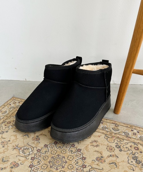 CLEA(クレア)の「厚底ショートムートンブーツ(ブーツ・レディース・ベージュ/ブラック/キャメル・23.5cm/24.5cm)」の10枚目の写真