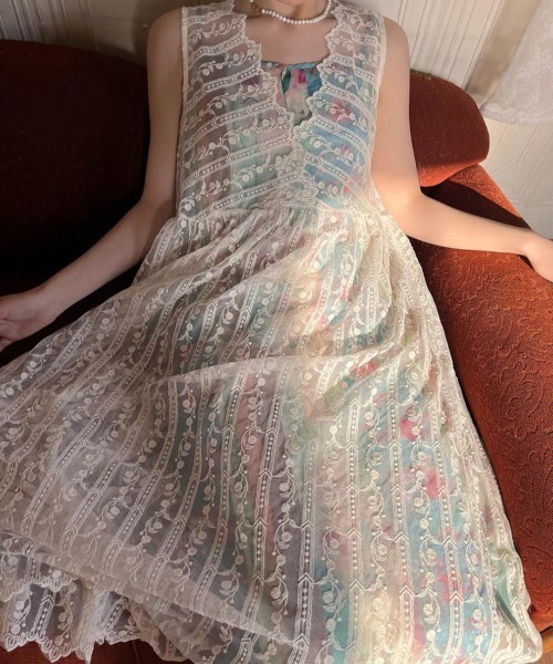 Achic(アシック)の「透明感 かわいい総レーススモック ノースリーブ ボヘミアン風(ワンピース・レディース・アイボリー・M)」の13枚目の写真