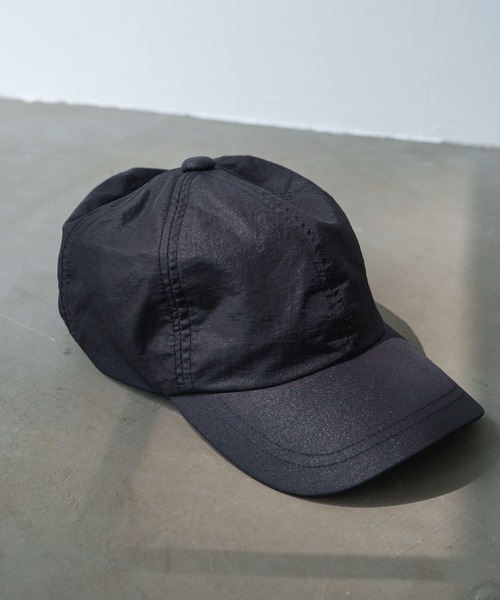 earthy（アーシー）の「【撥水】レザーナイロンキャップ（キャップ・レディース・ブラック/ブラウン・ONE SIZE）」の2枚目の写真