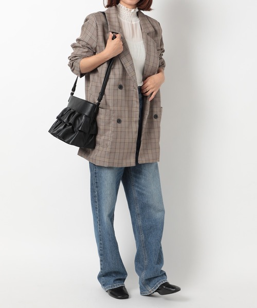 MIAN （ミアン）の「【MIAN】フェイクレザーフェミニンショルダーバッグ 2231-239-1（ショルダーバッグ・レディース・グレイッシュベージュ/ブルー/ブラック・FREE）」の13枚目の写真