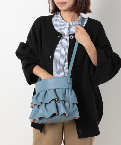 MIAN （ミアン）の「【MIAN】フェイクレザーフェミニンショルダーバッグ 2231-239-1（ショルダーバッグ・レディース・グレイッシュベージュ/ブルー/ブラック・FREE）」の20枚目の写真