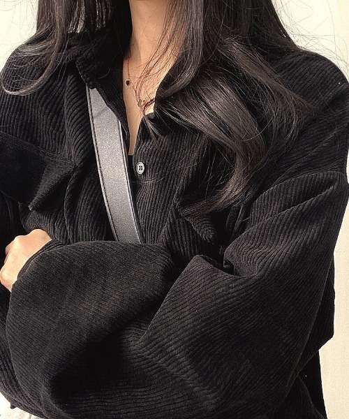 SHEENA(シーナ)の「ボリュームスリーブクロップド丈コーデュロイシャツ(シャツ/ブラウス・レディース・ブラック/グレー/ブラウン・M)」の20枚目の写真