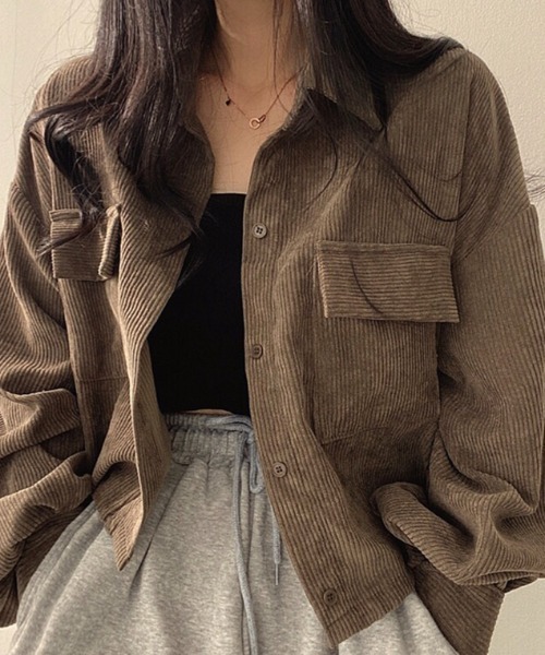 SHEENA(シーナ)の「ボリュームスリーブクロップド丈コーデュロイシャツ(シャツ/ブラウス・レディース・ブラック/グレー/ブラウン・M)」の10枚目の写真