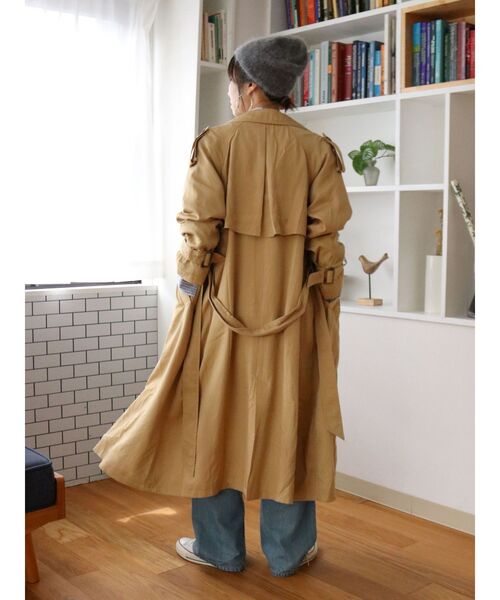 Ungrid（アングリッド）の「ルーズトレンチコート（その他アウター・レディース・キャメル/ベージュ・SMALL/MEDIUM）」の19枚目の写真