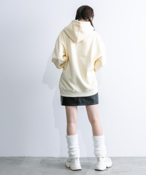 OLIVE des OLIVE（オリーブデオリーブ）の「ラメプリントチュニックパーカー　1032060220（パーカー・レディース・イエロー/チャコールグレー/オフホワイト/ブラック/サックスブルー・FREE）」の11枚目の写真