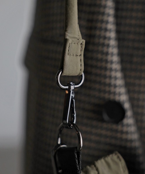 GUSCIO(グッシオ)の「【グッシオベーシック】フリルショルダーバッグ 2WAY 巾着(ショルダーバッグ・レディース・ベージュ/カーキ/ブラック・FREE)」の14枚目の写真