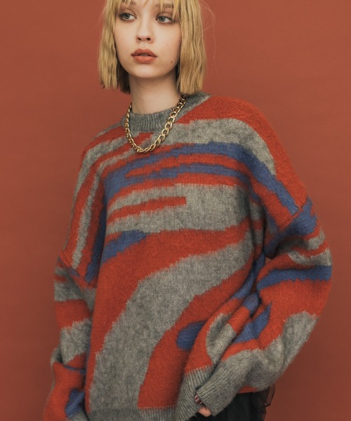 casane(カサネ)の「ヘアリースパイラルニット(ニット/セーター・レディース・ベージュ/グレー・FREE)」の12枚目の写真