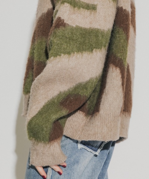 casane(カサネ)の「ヘアリースパイラルニット(ニット/セーター・レディース・ベージュ/グレー・FREE)」の22枚目の写真